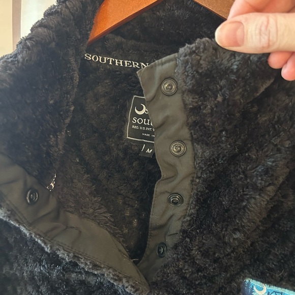 Simply Southern Charcoal Fleece Top - Picture 4 of 4